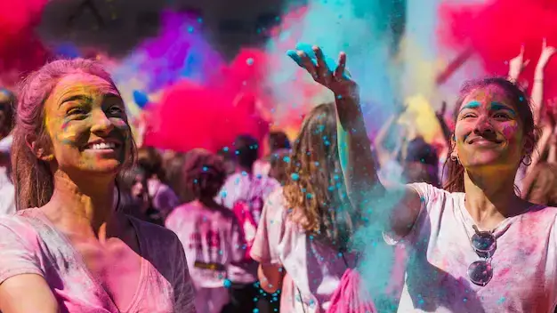 holi
